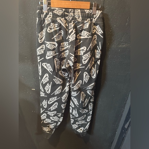 Nike Kids Grey and Green Logo Joggers - Picture 5 of 5